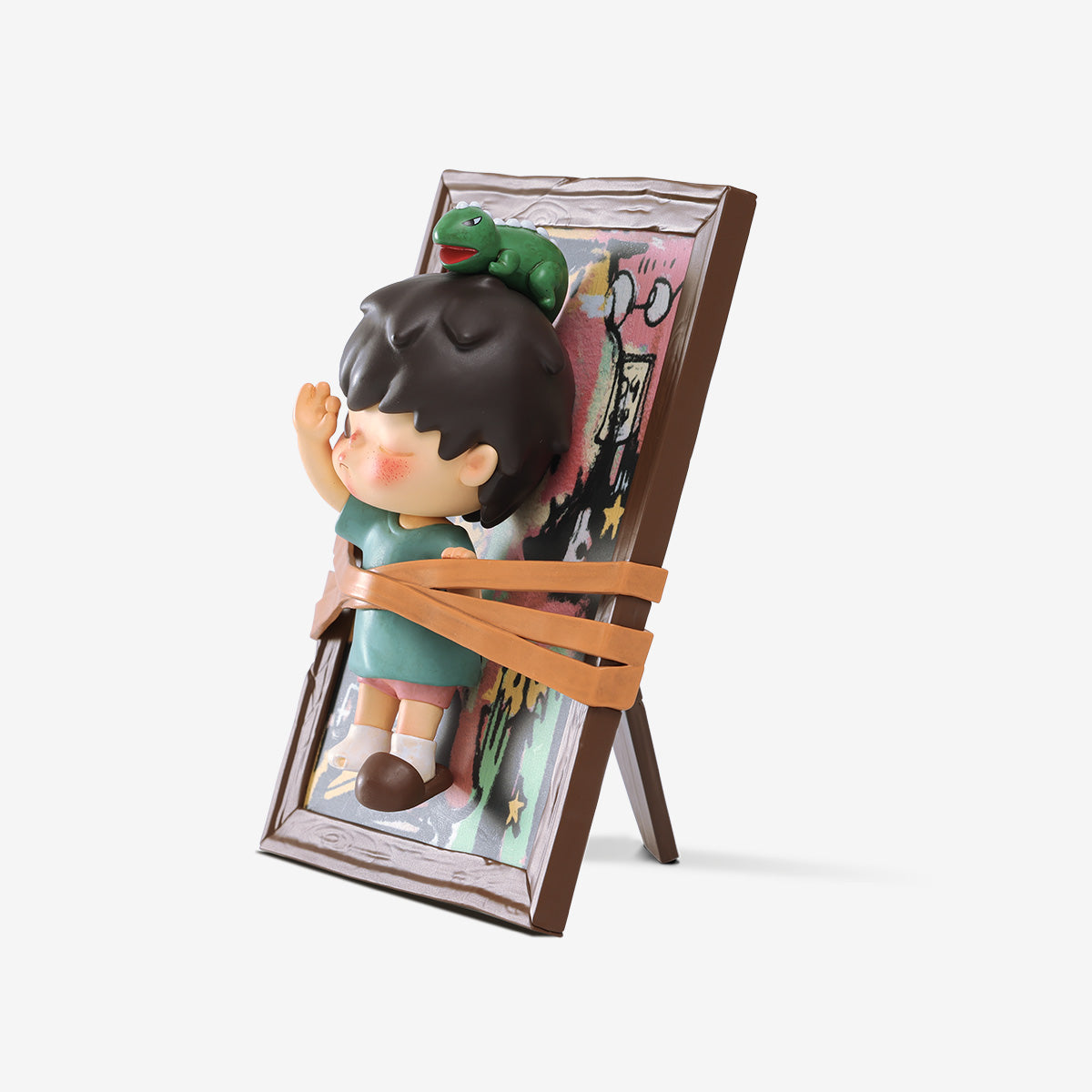 Hirono Listening; Saying; Seeing Pop Mart